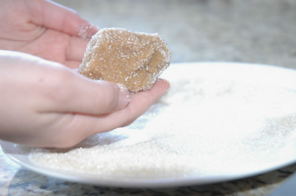 ball-of-dough-in-sugar